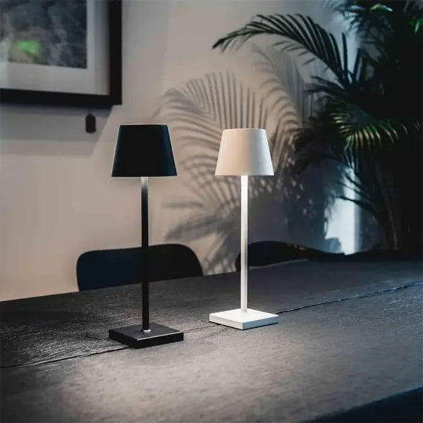 Moderne, trådløs LED-bordlampe