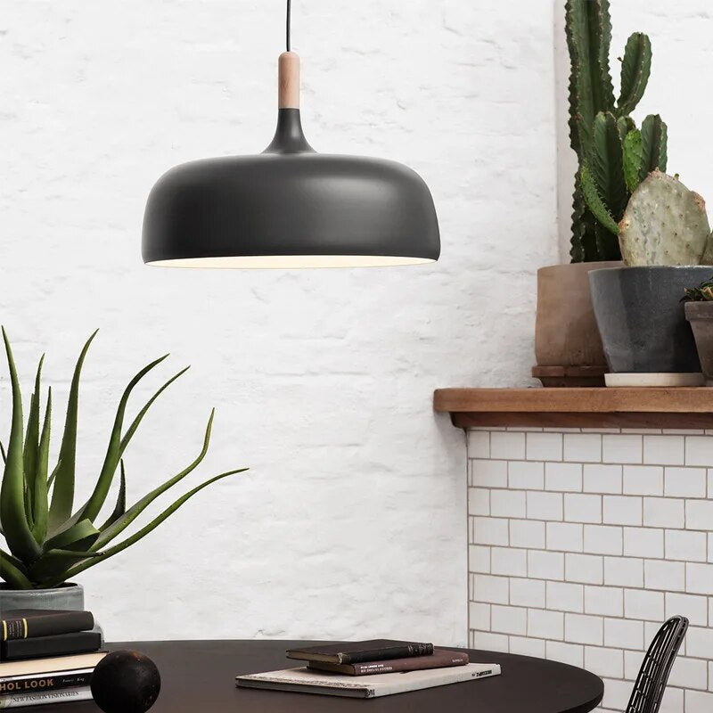 Nordic - Oppheng av lampe